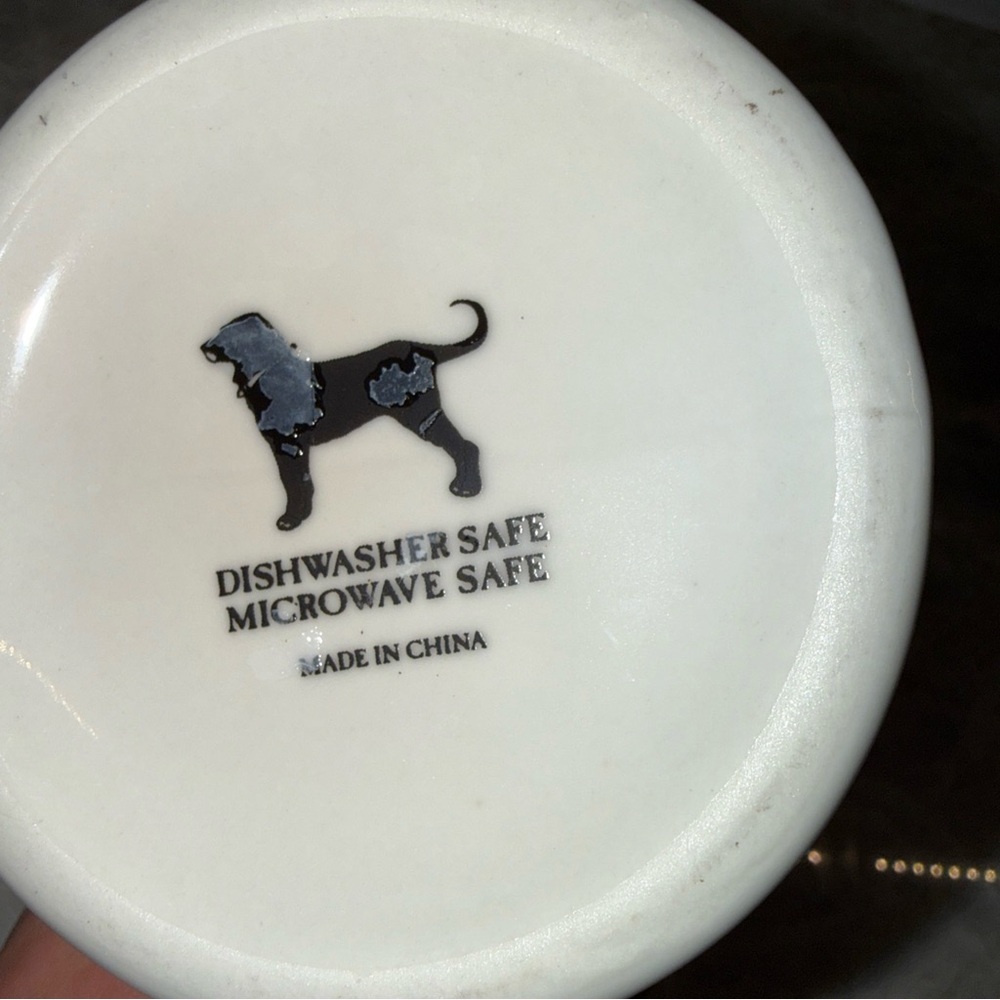 THE BLACK DOG Marthas Vineyard Coffee Heavy Mug - Picture 3 of 4